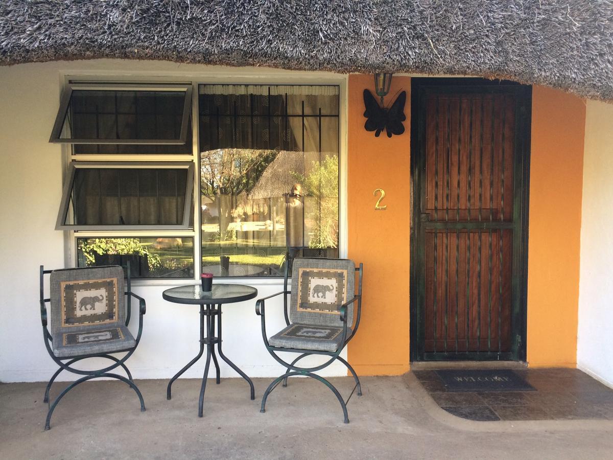 أوتجيوارونغو Lion'S Den Guesthouse المظهر الخارجي الصورة