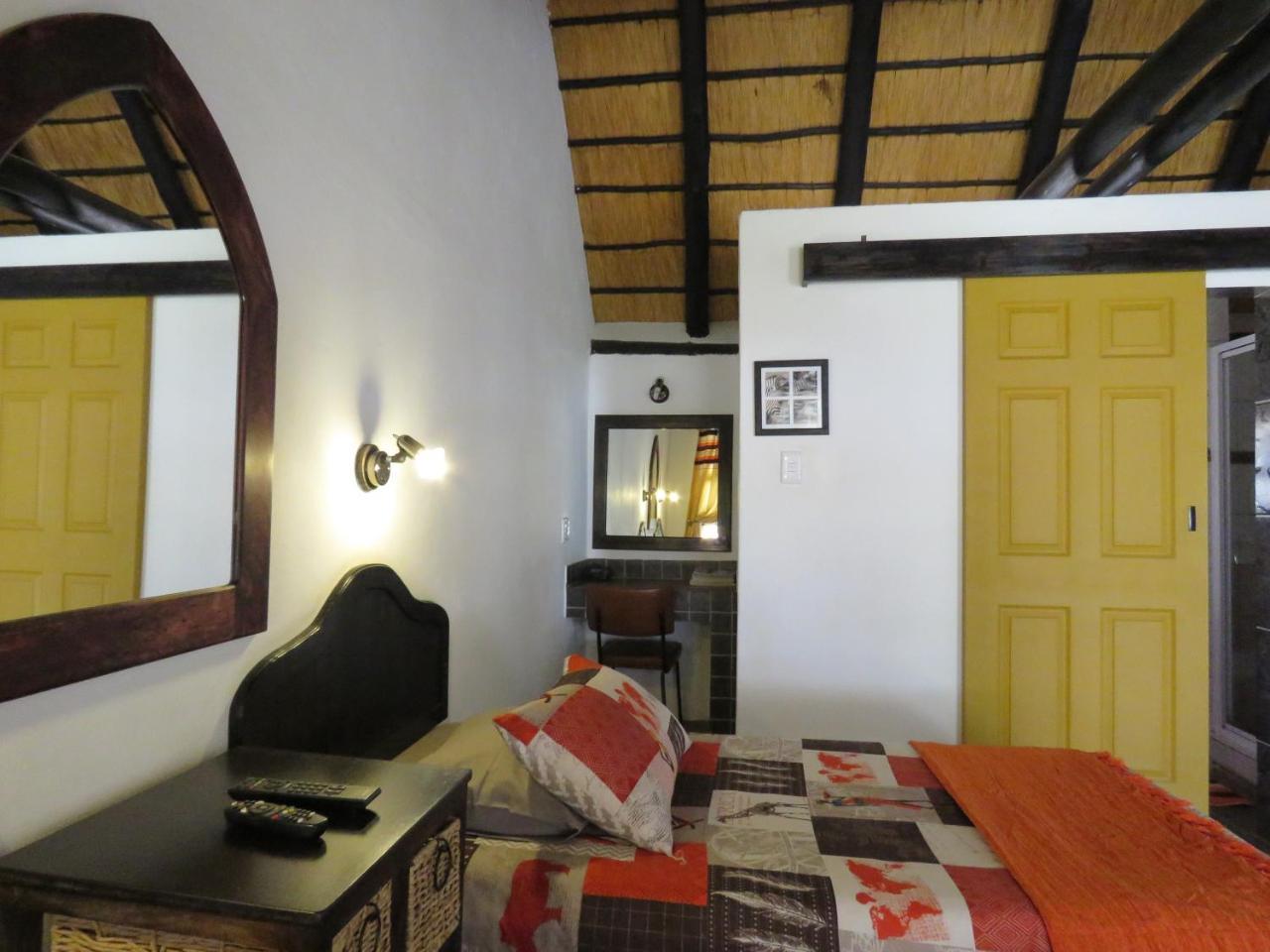 أوتجيوارونغو Lion'S Den Guesthouse المظهر الخارجي الصورة
