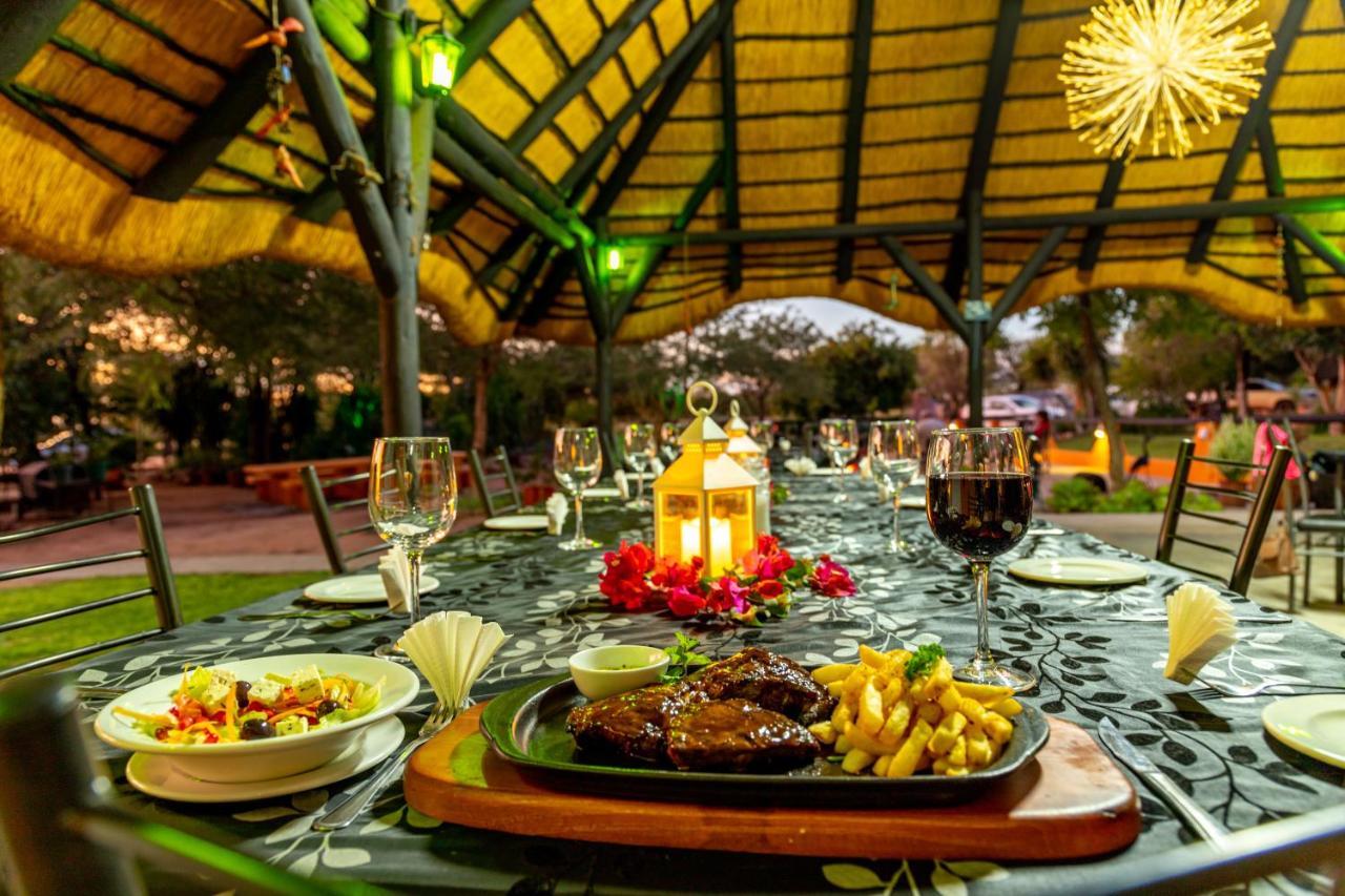 أوتجيوارونغو Lion'S Den Guesthouse المظهر الخارجي الصورة