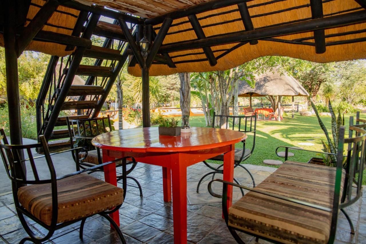 أوتجيوارونغو Lion'S Den Guesthouse المظهر الخارجي الصورة