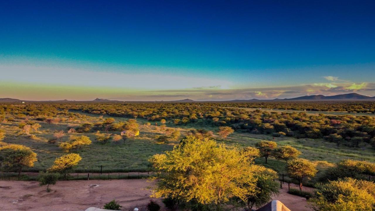 أوتجيوارونغو Lion'S Den Guesthouse المظهر الخارجي الصورة